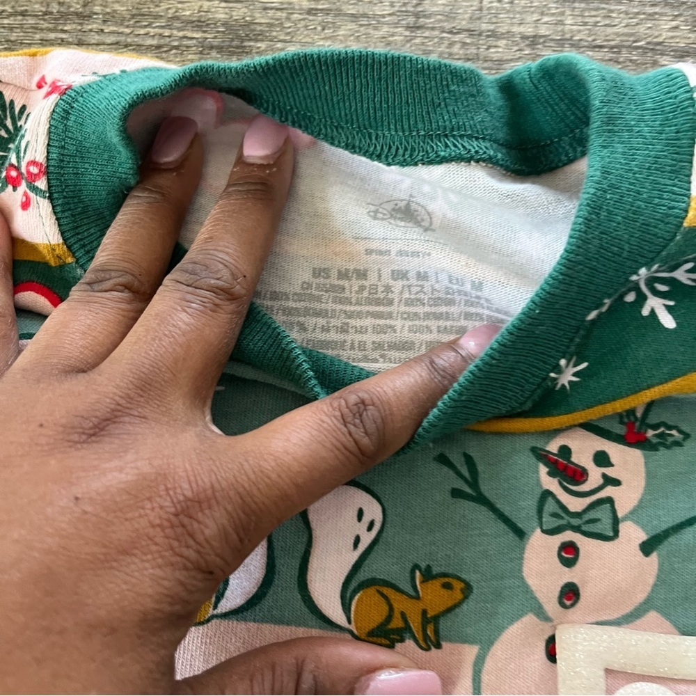 Disney Parks Holiday Spirit Christmas Spirit Jersey Size M - Picture 5 of 12